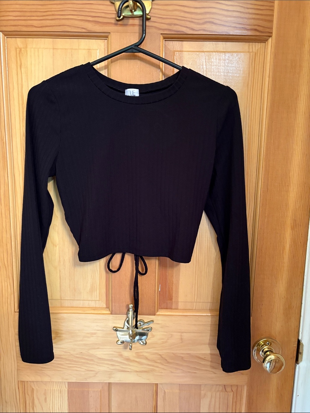 Garage Black Long-Sleeve Cropped Tie-Front Top